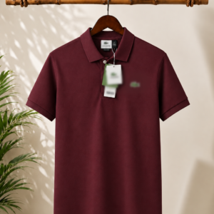 Elegant maroon polo T-shirt